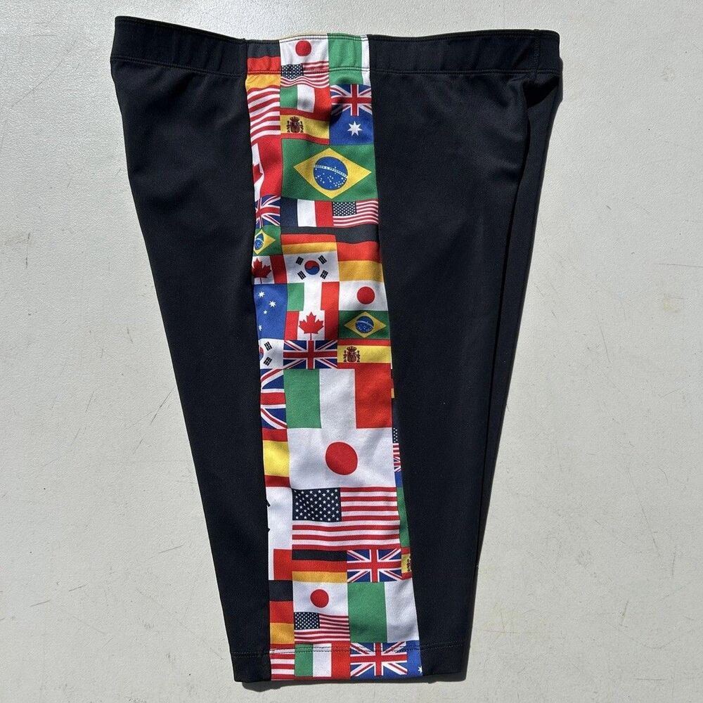 Nike Sportswear Flag Pack Bike Shorts Womens Large CJ3221-010 Black Athletic - Picture 4 of 5